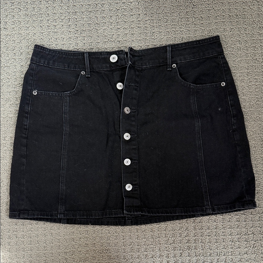 American Eagle Outfitters Black Button-Front Mini Skirt